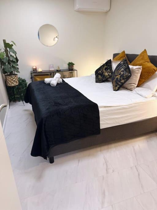 Wellness Studio Tiel Met Sauna En Jacuzzi Exterior foto